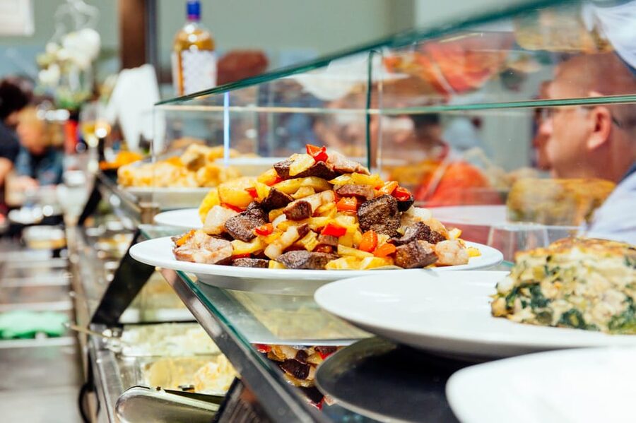 Palma de Mallorca: Foodie Walking Tour of the Old Town - Starting at Parc del Mar and entering the Old Town