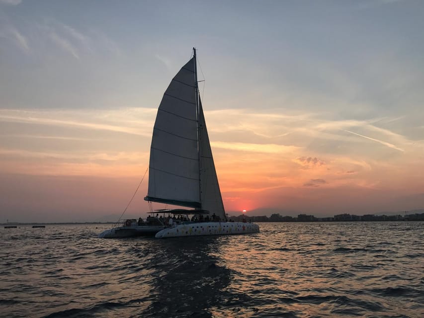 Palma de Mallorca: Sunset Sailing Catamaran Trip with Drink - Is $23 good value?