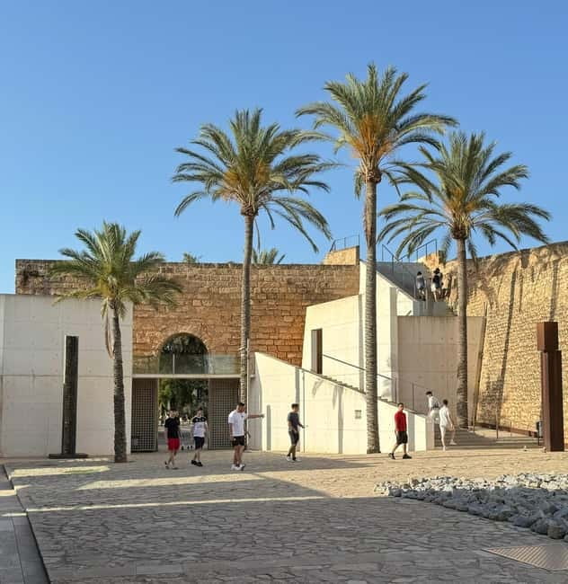 Palma in person and away from the crowds - La Seu Cathedral and Palma’s defining sights