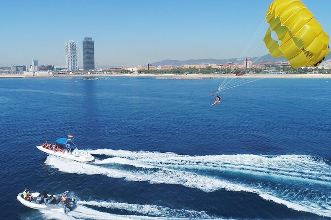Parasailing Tour en Barcelona - The mood: music, humor, and a little mischief