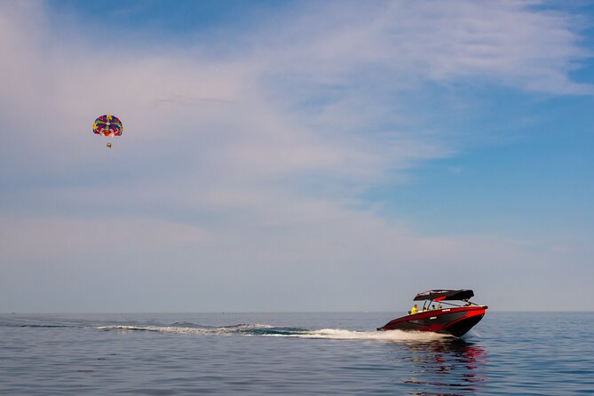 Parasailing Tour en Barcelona - From briefing to takeoff