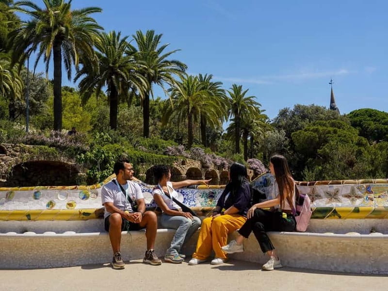 Park Güell: Guided Tour with Optional Gaudí Experience Entry - Meeting at Carrer de Larrard, 41