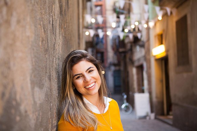 Photoshoot tour in Barcelona Secret Corners - Walking through El Born and La Ribera