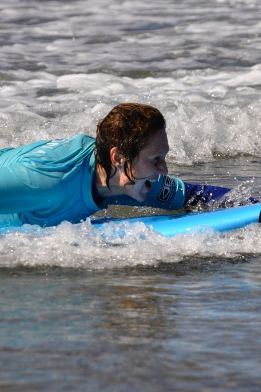 Playa del Inglés surf lessons - Timing depends on tides, weather, and the provider