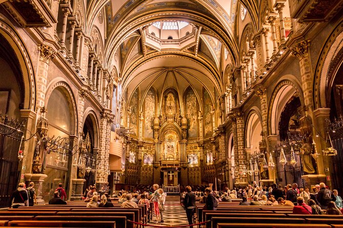 Premium Montserrat & Wine Full Day Tour from Barcelona - What the guides add to the day