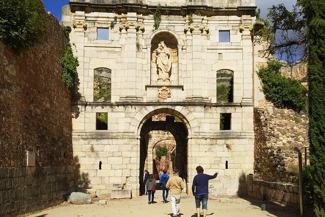 Priorat tour to 3 small wineries and hotel pick-up - The price, timing, and overall value
