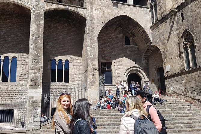 Private Barcelona Old Town and Gothic Quarter Walking Tour - Plaça del Rei and the medieval royal center