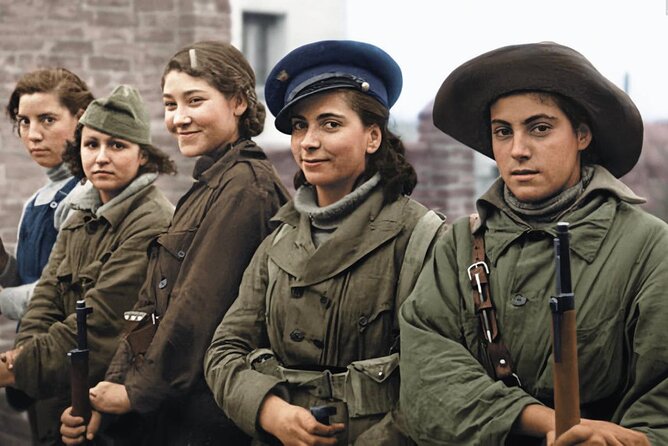 Private Tour Spanish Civil War & Franco's Dictatorship - What the private format changes