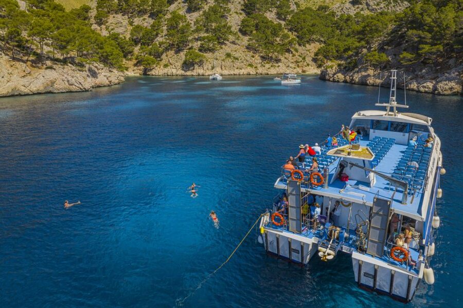 Puerto Pollença: Ferry to Formentor Beach - The 30-minute ride across Pollença Bay