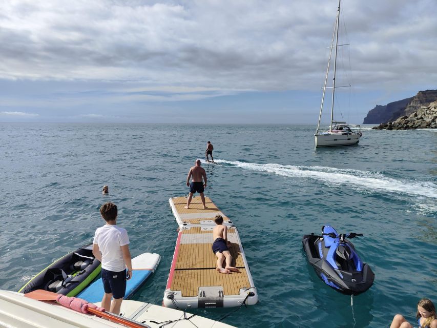 Puerto Rico, Gran Canaria: Boat Tour with Tapas and Drinks - Drinks, tapas, and the social side of the boat