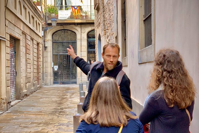 Ramblas, Old Town, Gothic and Gaudi Architecture Walking Tour - Barcelona Cathedral and Plaça Sant Felip Neri