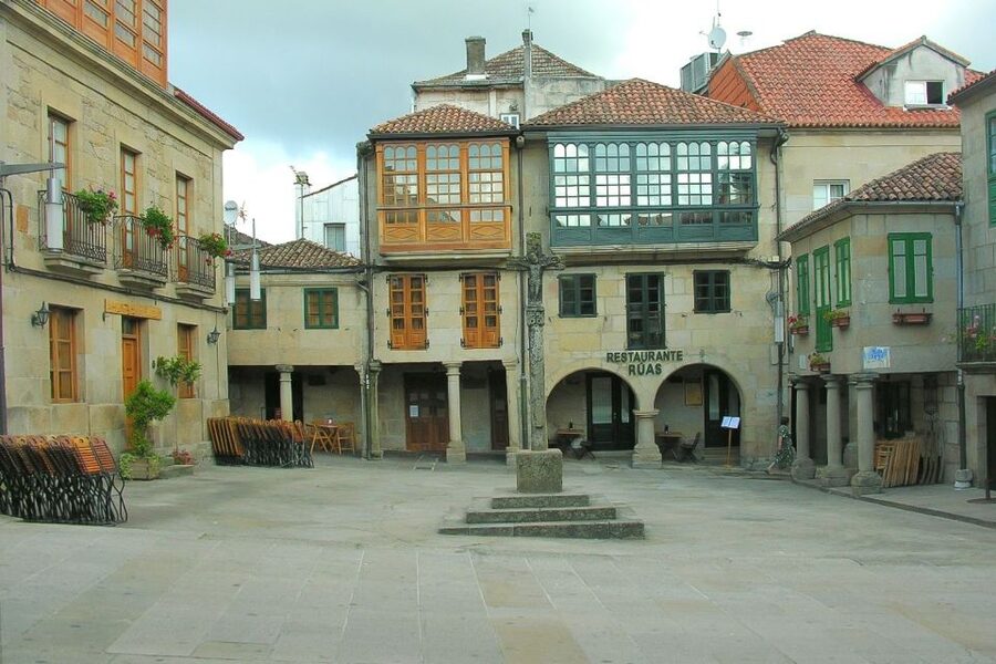 Rías Baixas: Guided Day Tour from Santiago with Boat Ride - The mussel boat: the most memorable 75 minutes
