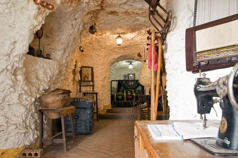 Sacromonte Caves Museum Admission Ticket - Key points at a glance