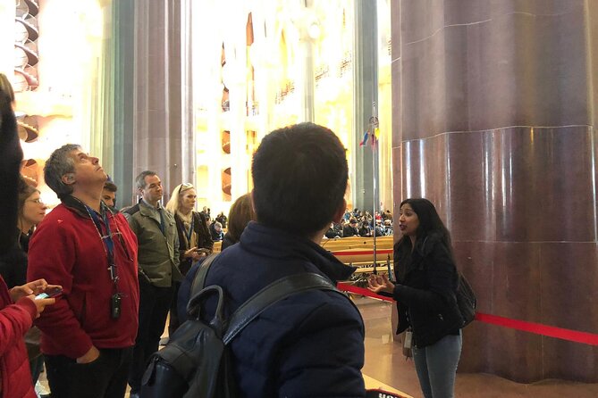 Sagrada Familia English Guided Tour & Optional Tower Access - The guides make the biggest difference