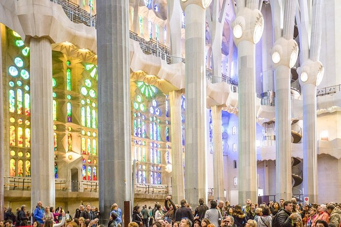 Sagrada Familia Fast Track Guided Tour with Towers Access - The interior: light, columns, and deliberate symbolism