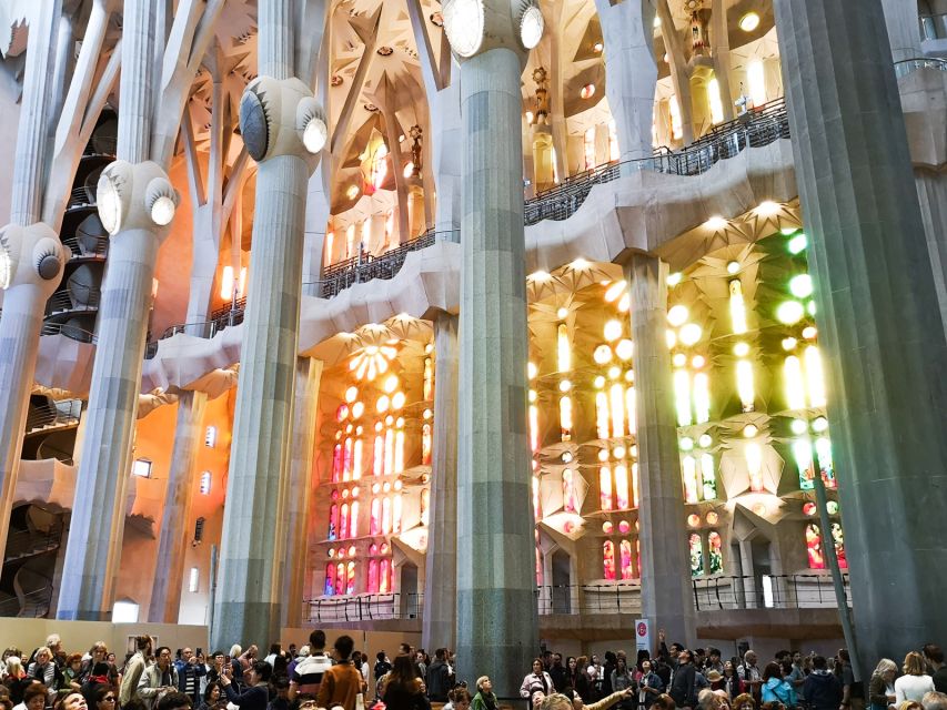 Sagrada Familia & Gaudi Guided Tour Private or Small Groups - Is $93 a fair price?