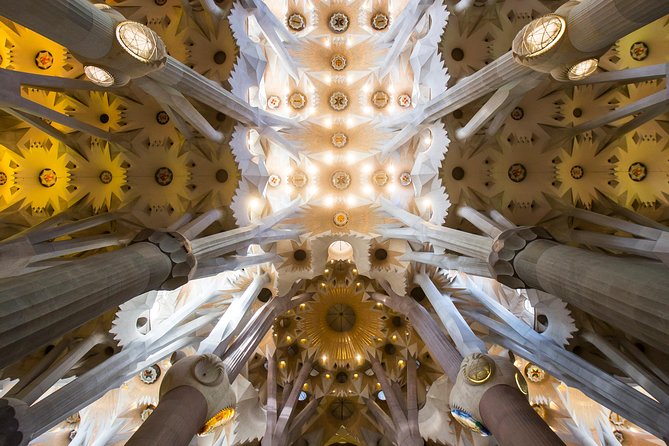 Sagrada Familia & Park Guell Guided Tour with Skip The Line - Why this Gaudí pairing works so well