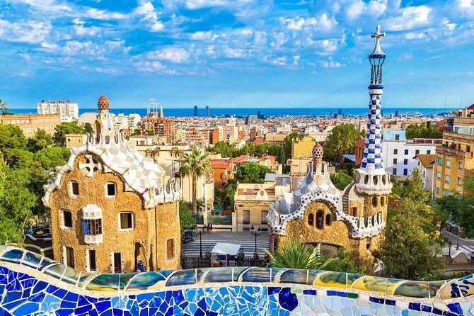 Sagrada Familia & Park Güell Optional: Small Group Tour - The guide can make or break the morning