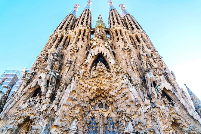 Sagrada Familia & Park Güell Optional: Small Group Tour - Entering the Sagrada Familia