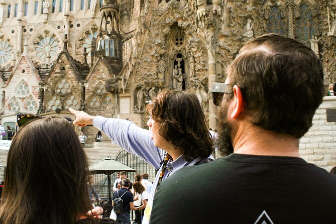 Sagrada Familia Small Group Guided Tour with Skip the Line Ticket - Inside the basilica: the part you should not skip