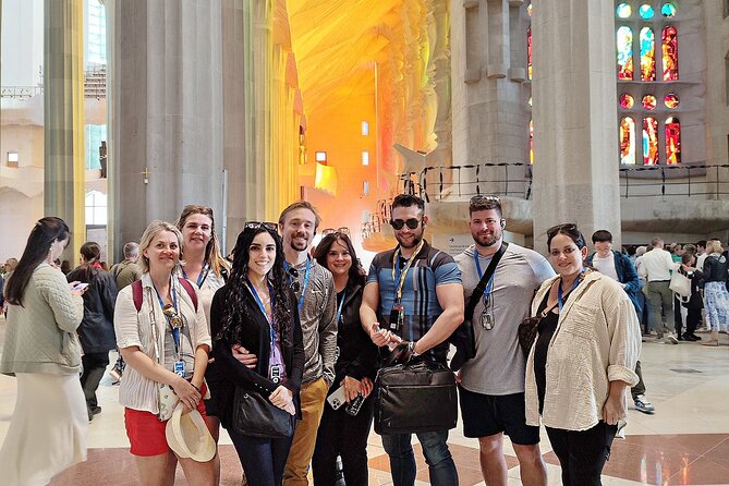 Sagrada Familia: The Golden Hour with Skip the line Tickets - Why the Golden Hour matters inside Sagrada Familia