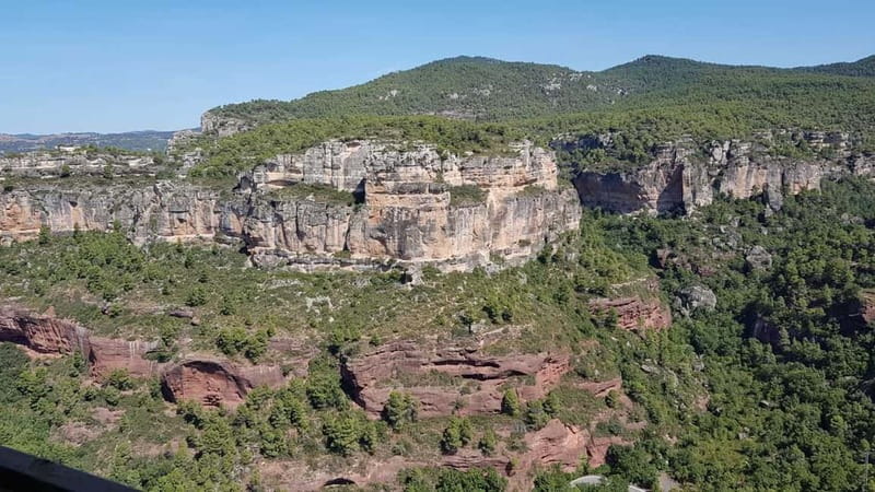 Salou: Siurana Medieval Village Guided Tour w/ Hotel Pickup - One hour in Siurana: making the most of it