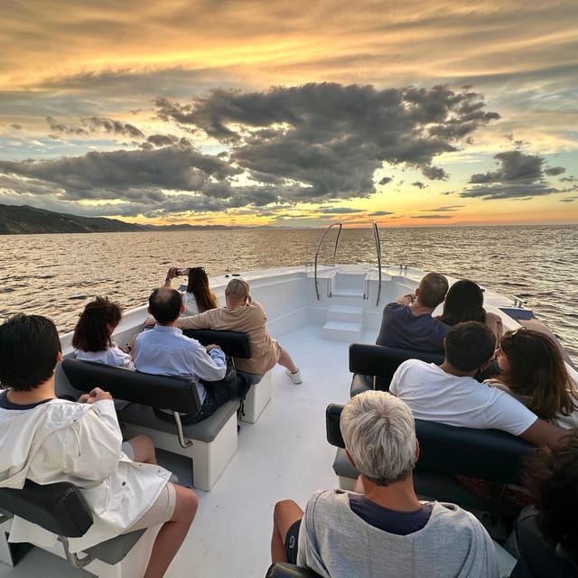 San Sebastian: 2 Bays Evening or Sunset Boat Tour with Cava - Key details worth knowing