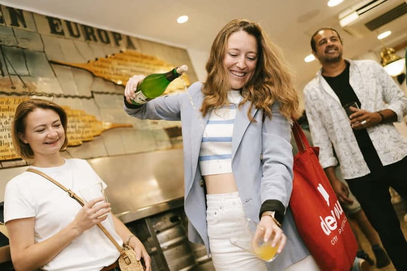 San Sebastian: Pintxos and Wine Tour - Why a pintxos guide helps in San Sebastian