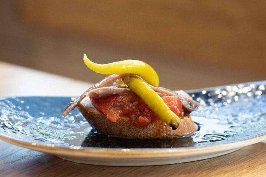 San Sebastian: Walking Tour with Pintxo and Drink - Hotel Maria Cristina and the Belle Époque story