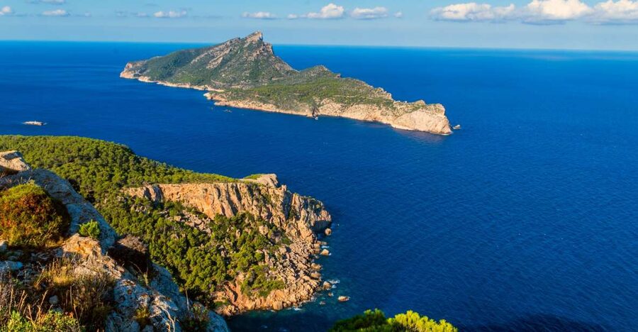Santa Ponta/Peguera: Dragonera Island Cruise with Swim Stop - The first swim at Dragonera