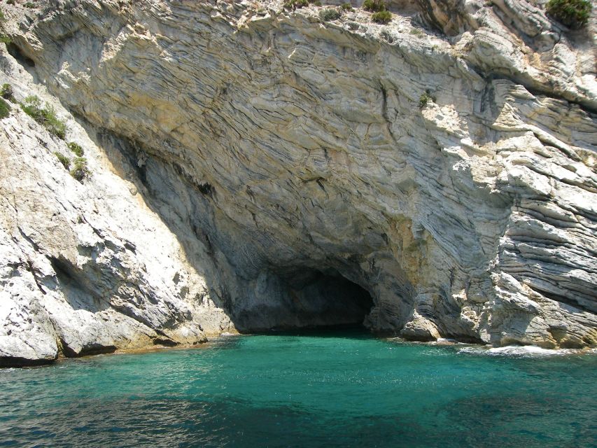 Santa Ponta/Peguera: Dragonera Island Cruise with Swim Stop - Practical limits you should understand