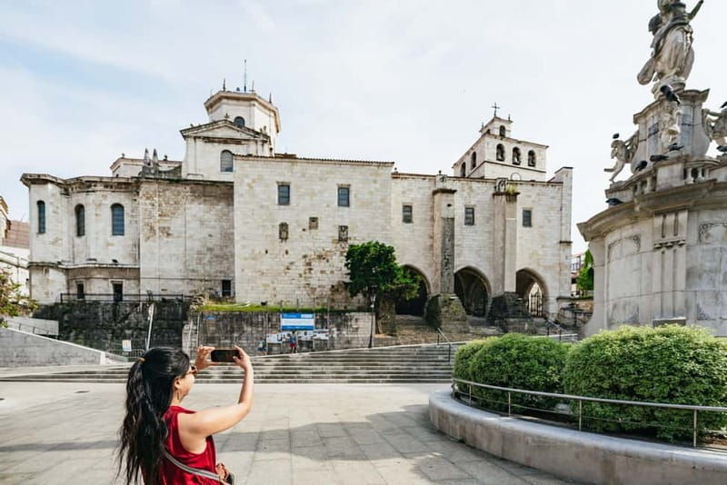 Santander: City Sightseeing Hop-On Hop-Off Bus Tour & Train - Commentary, languages, and comfort