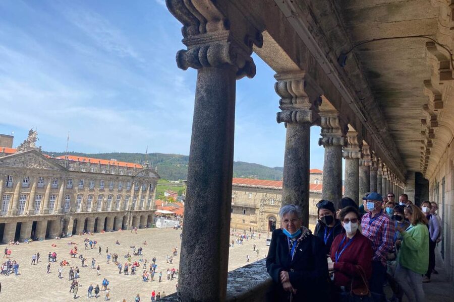 Santiago: Cathedral & Museum Tour + Pórtico of Glory Option - The Botafumeiro and the cathedral’s grand scale