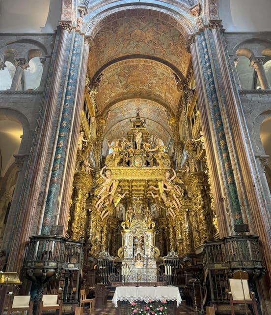 Santiago de Compostela Cathedral and Museum Guided Tour - Entering the cathedral and its restored interior