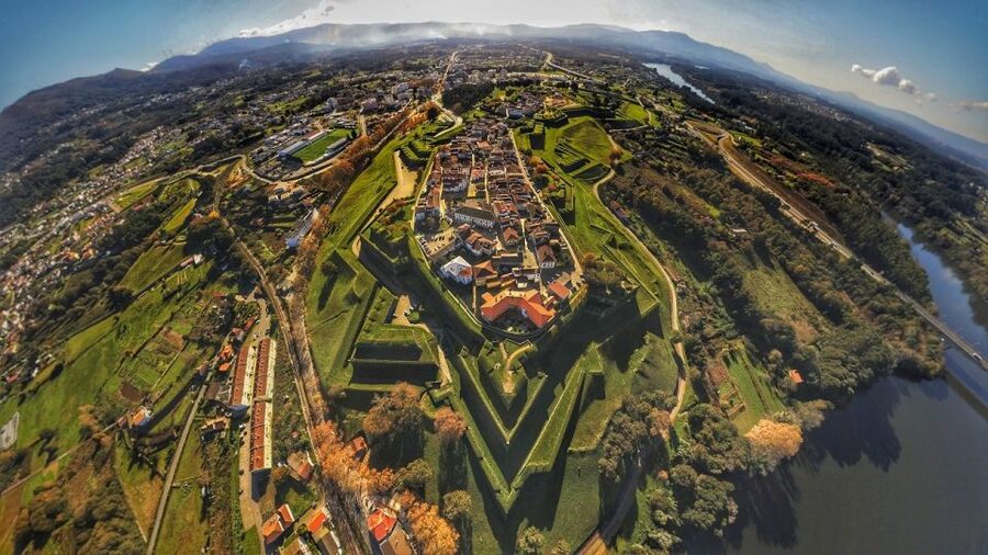 Santiago de Compostela Full-Day Tour From Porto - The long ride north through Portugal and Galicia