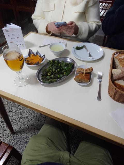 Santiago: Guided Foodie Tour with Drinks, Tapas & Live Music - What Alex adds to the experience