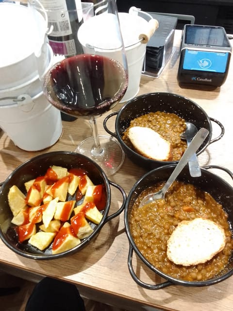 Santiago: Guided Foodie Tour with Drinks, Tapas & Live Music - First stop: a local bar and your opening tapa