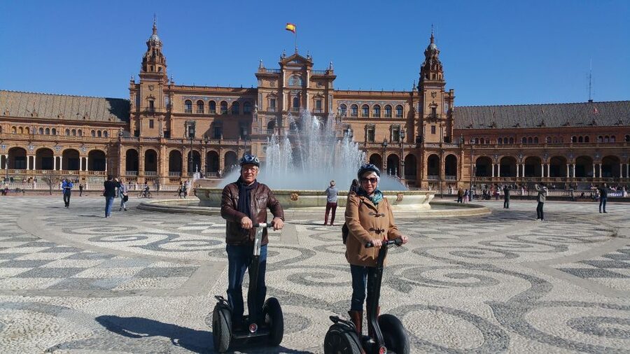 Seville: 1, 2 or 3 Hour Segway Tour - The one-hour route: river views and Plaza de España