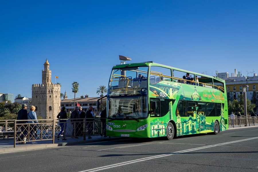 Seville: 2-Day Hop-on Hop-off Bus Ticket - Acuario de Sevilla and the riverfront