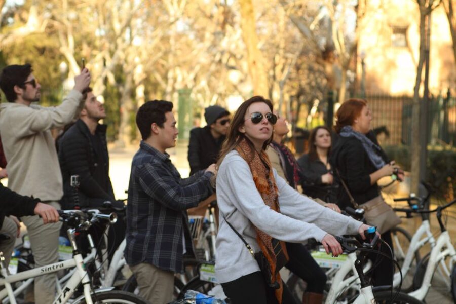 Seville: 3–Hour Sightseeing Tour - Starting at a Sevillian patio on C/ Espronceda