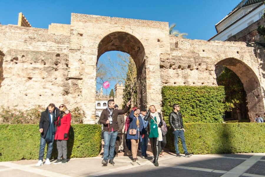 Seville: Alcázar and Cathedral Entry Ticket and Guided Tour - Guides who make the difference