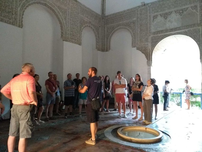 Seville: Alcázar Fast-Track Access with Guided Tour - Fast-track entry and the value of an early start