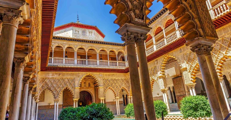 Seville: Alcázar Guided Palace Tour with Priority Access - The palace rooms and courtyards