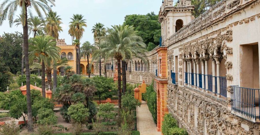 Seville: Alcazar Skip-the-Line Guided Tour with Tickets - Key points to know before booking