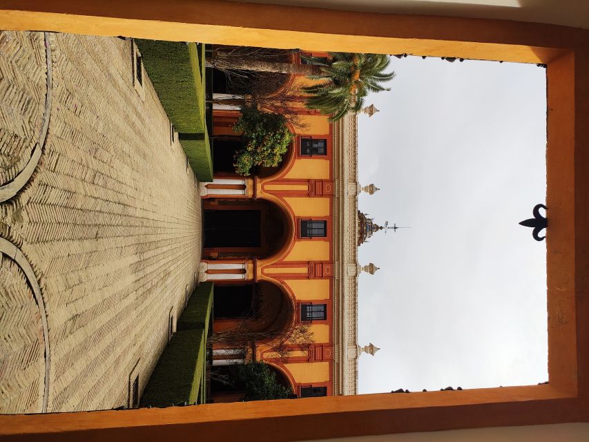 Seville: Alcázar Tour with Tickets Included - Key points to know before booking