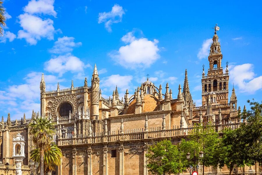 Seville: Cathedral and La Giralda Entry Ticket - Is the audio guide worth paying extra for?