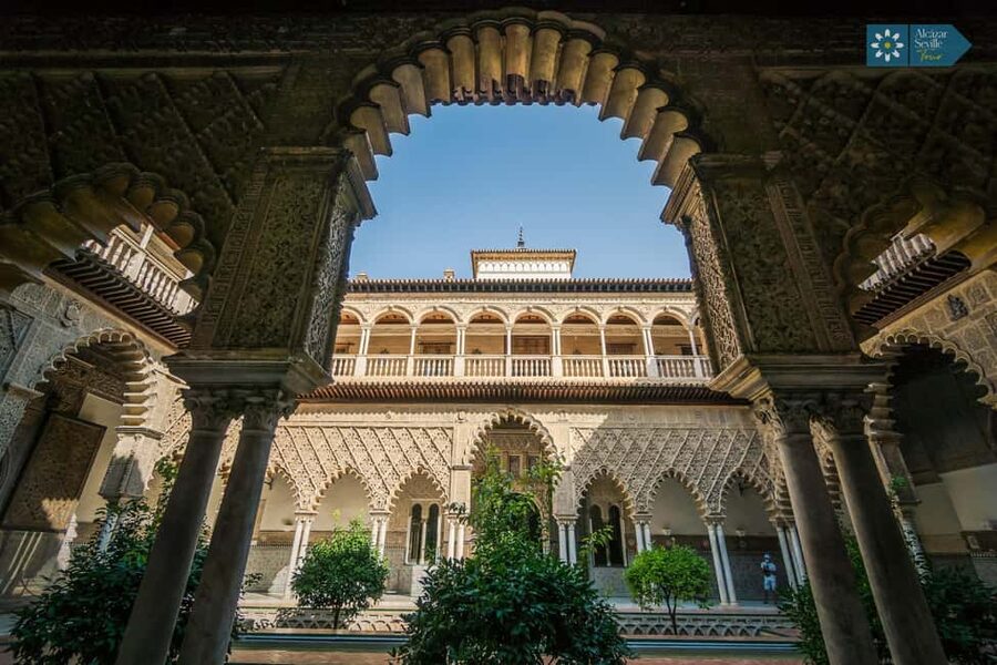 Seville: Cathedral, Giralda, and Royal Alcázar Guided Tour - The Alcázar gardens deserve extra time