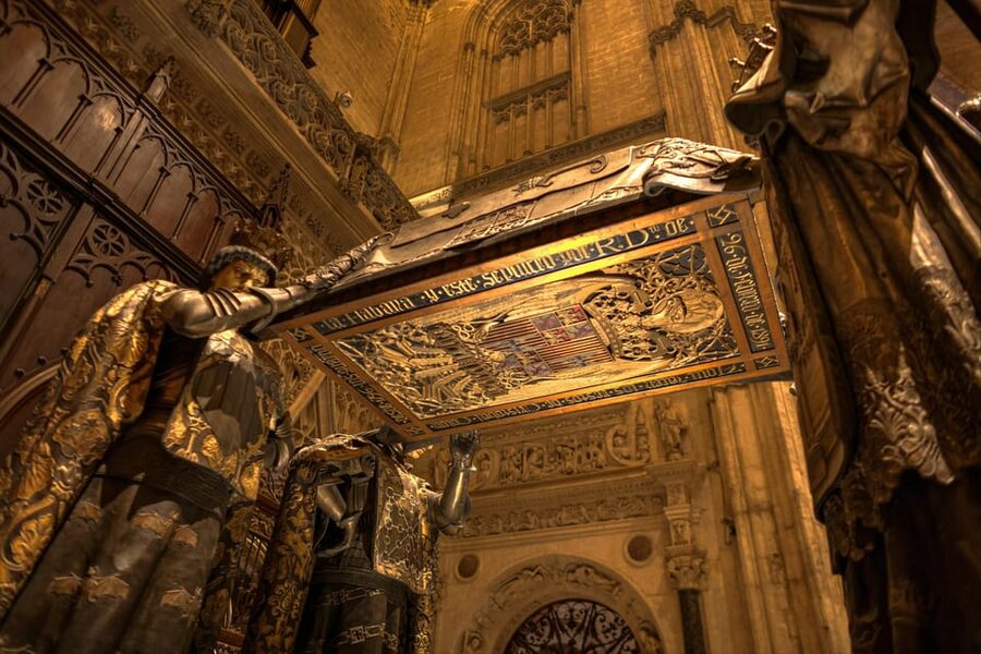 Seville: Cathedral & Giralda Guided Tour with Tickets - Key details before you book