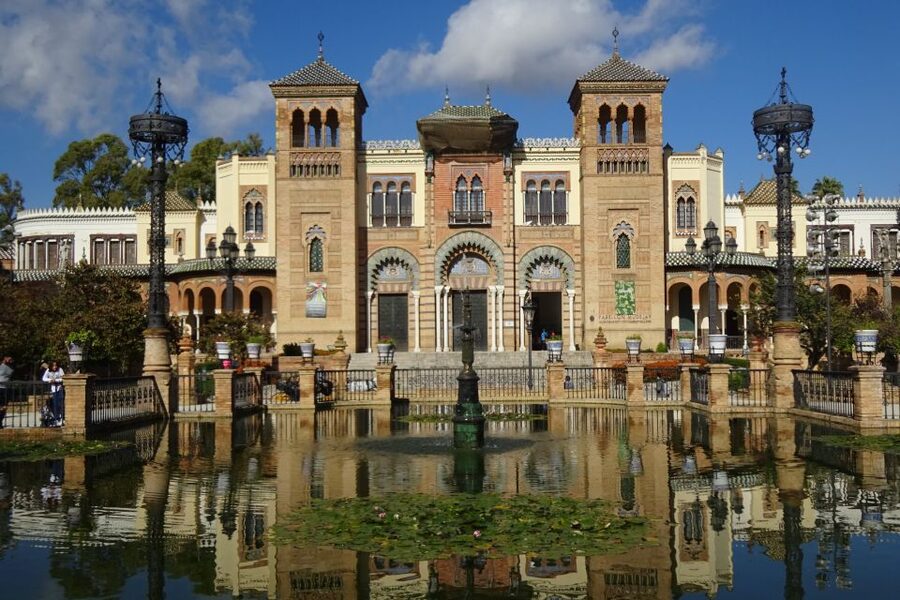Seville: Electric Bike Tour in Small Group - Seville’s center, seen at street level