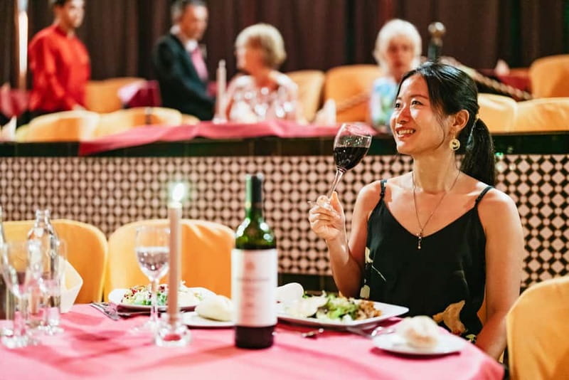 Seville: Flamenco at El Palacio Andaluz with Optional Dinner - Entering an Andalusian palace for flamenco